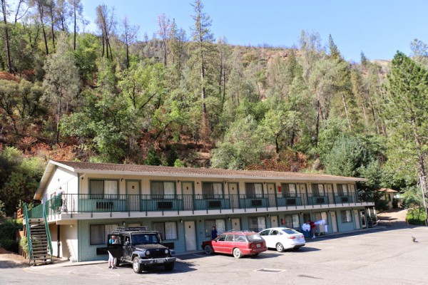 Yosemite hotel Cedar Lodge