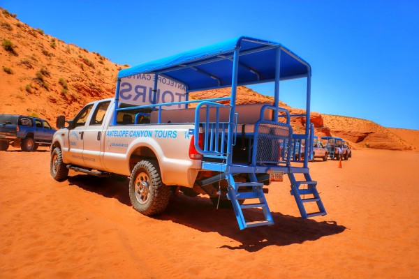 Antelope Canyon tours page