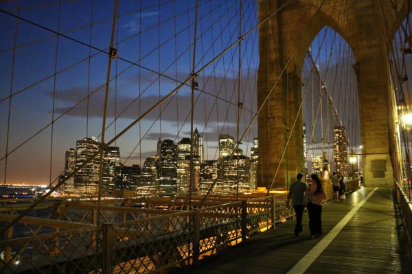 Brooklyn Bridge wandelpad skyline