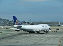 San Francisco Airport United 747